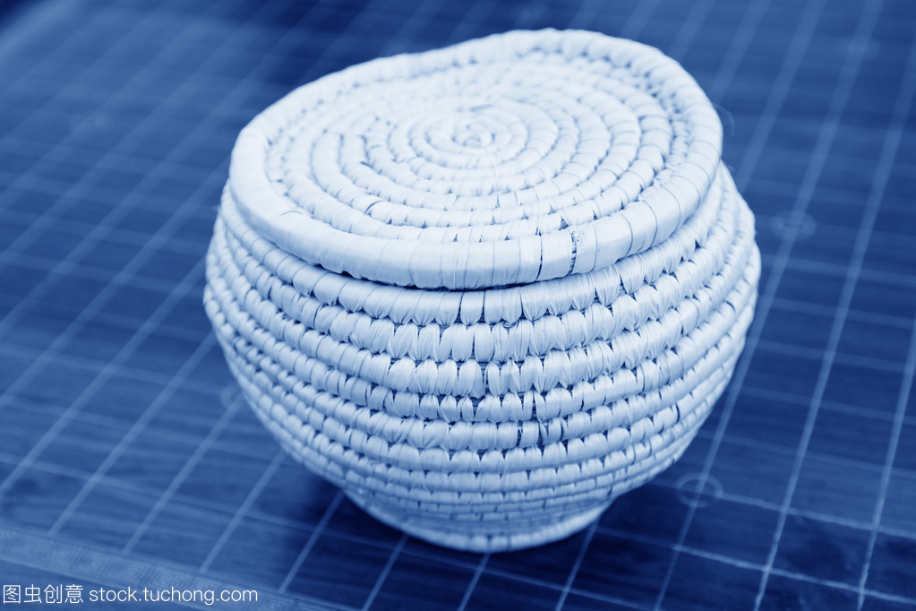 編織工藝品 指尖流轉(zhuǎn)的傳統(tǒng)與創(chuàng)新